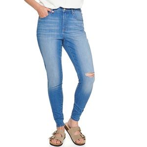 Sonoma Curvy Skinny High waisted jean. 10R